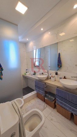 Venta departamento moderno 2 ambientes con cochera cubierta