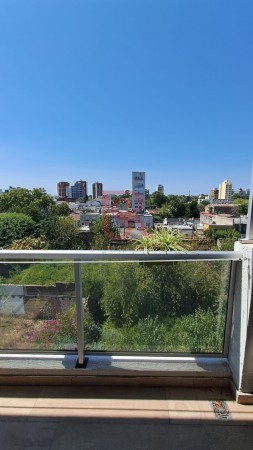 Venta departamento moderno 2 ambientes con cochera cubierta