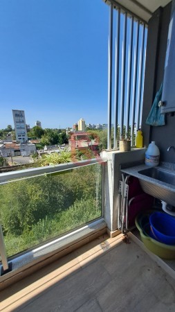 Venta departamento moderno 2 ambientes con cochera cubierta