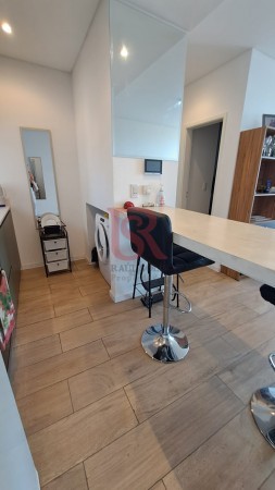 Venta departamento moderno 2 ambientes con cochera cubierta