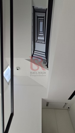 Venta departamento moderno 2 ambientes con cochera cubierta