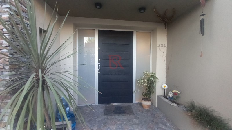 DN - Excelente casa en alquiler  en Quilmes residencial!!