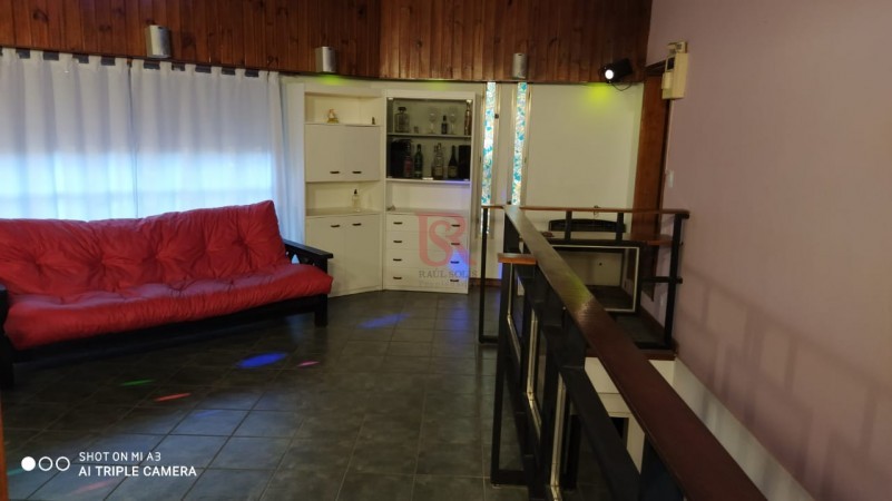 Venta Gran casa desarrollada en esquina