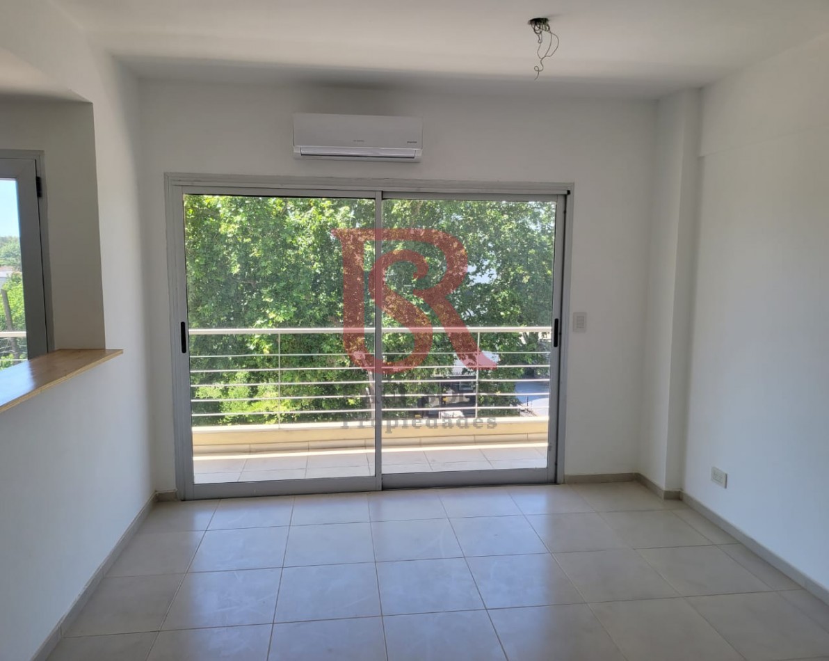 E.S. ALQUILER Departamento 2 ambientes con cochera 