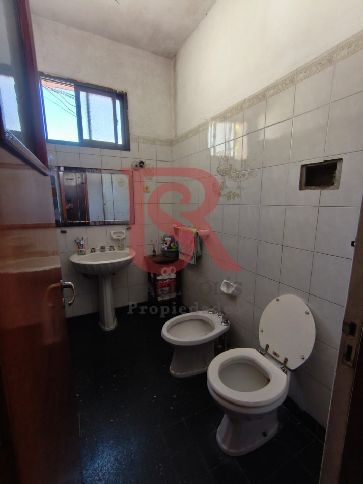 LP - Venta PH multiambiental en primer piso en Bernal