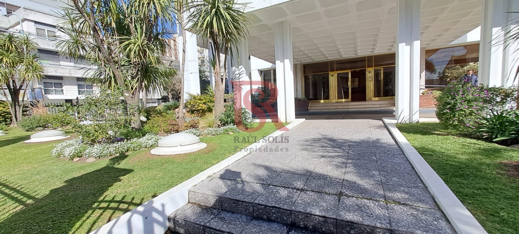 Venta Excelente Piso de Categoria en Edificio Premium