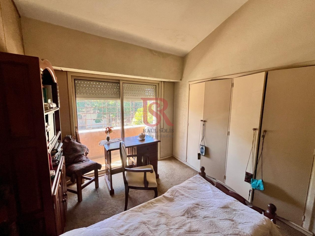 GV-Casa 4 ambientes con gran terreno, en muy buena ubicacion