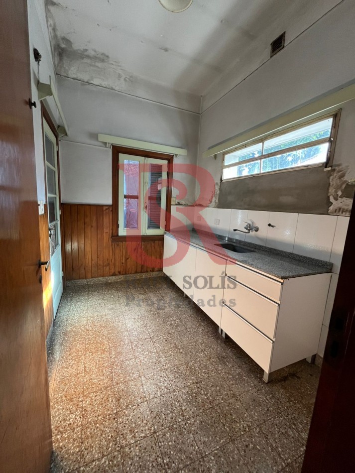 LP - PH en alquiler 3 ambientes en Bernal