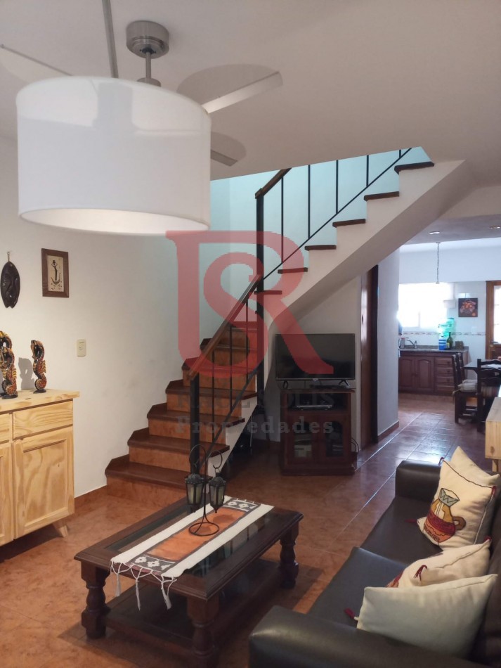 DN - Excelente triplex 4 ambientes en Quilmes. Apto Credito!!!!