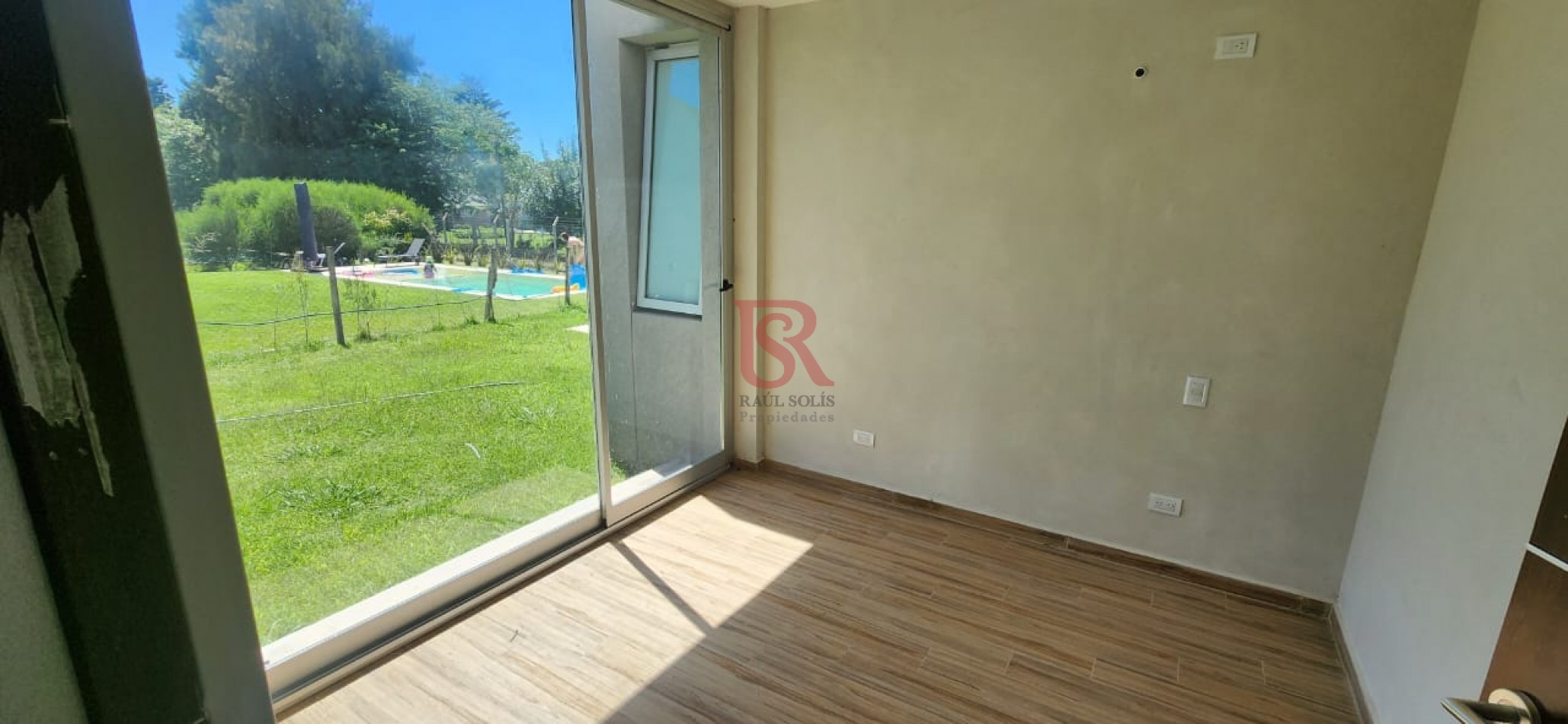 AM- Casa 4 Ambientes La Reserva Hudson en una sola planta con piscina