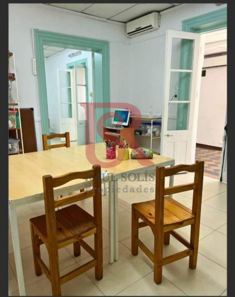 DN - Casa en alquiler sobre dos lotes, apta uso comercial o profesional  en Quilmes Centro 