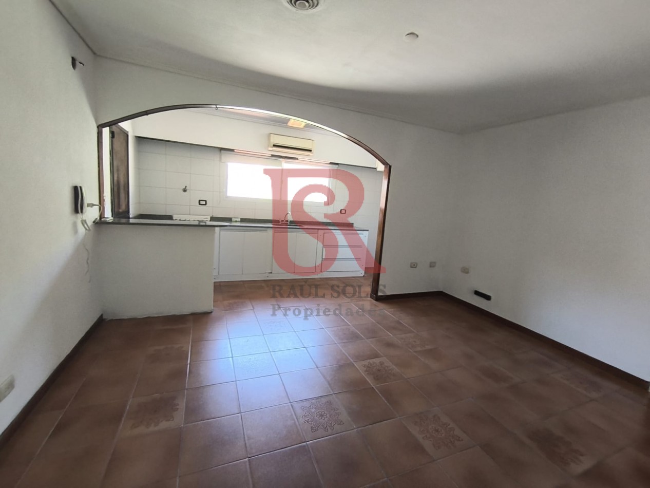 LP - VENTA! Hermoso PH en 1er piso de 4 ambientes con espcio tipo loft, quincho y parrilla en Quilmes 