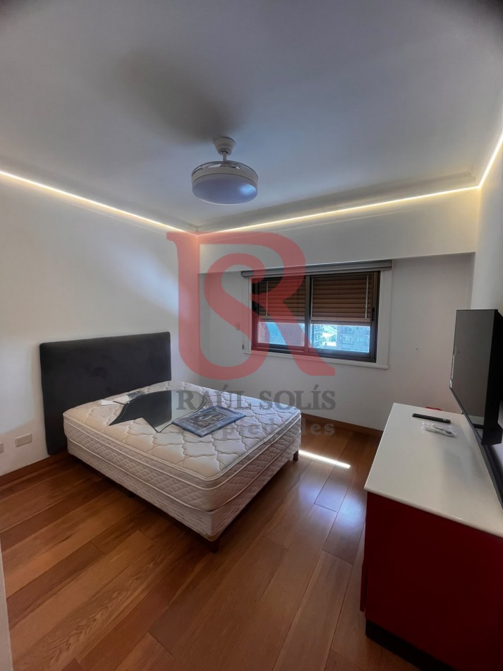 GZ- Gran Piso de Categoria cuatro ambientes dos cocheras