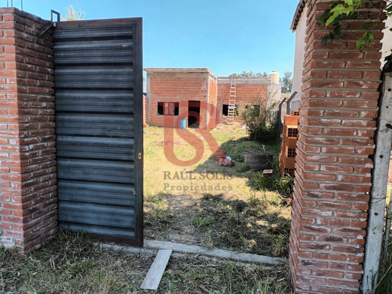 AZ- APTO CREDITO en GENERAL RODRIGUEZ. LOTE con CONSTRUCCION
