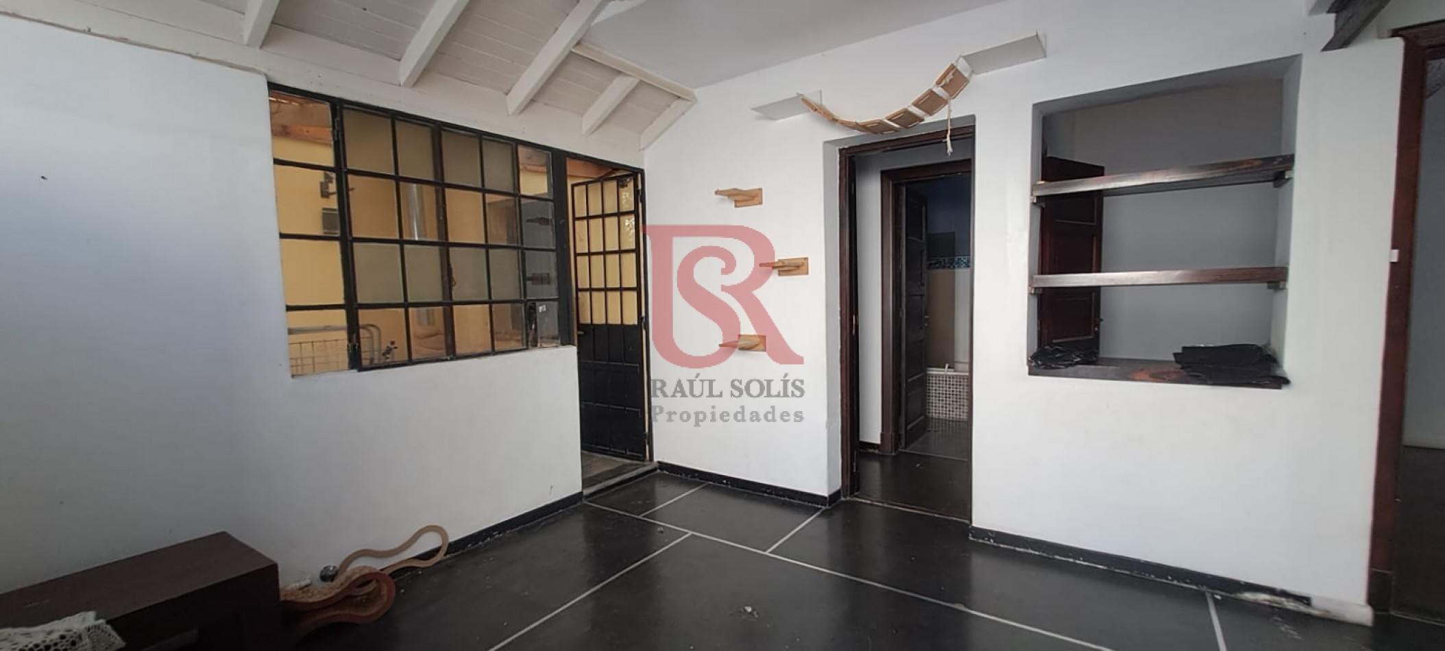 GZ - Alquiler comodo PH tres ambientes Excelente Ubicacion