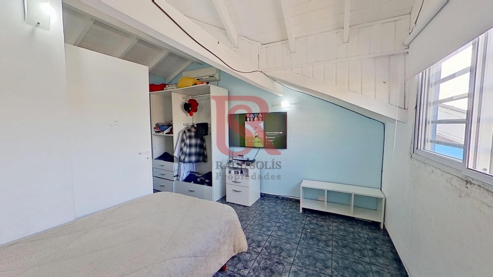 AM. Casa tres ambientes en Venta Quilmes Oeste 