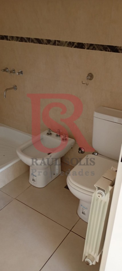 GZ - Hermoso departamento tres ambientes en altura con cochera cubierta