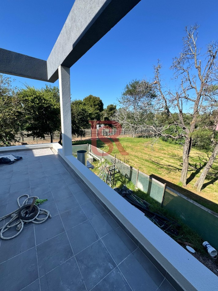 AM. ESPECTACULAR CASA EN VENTA con Piscina - Greenville Polo & Resort