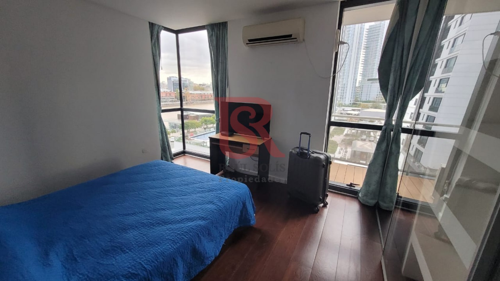 Excelente!!! Departamento tres ambientes en Puerto Madero