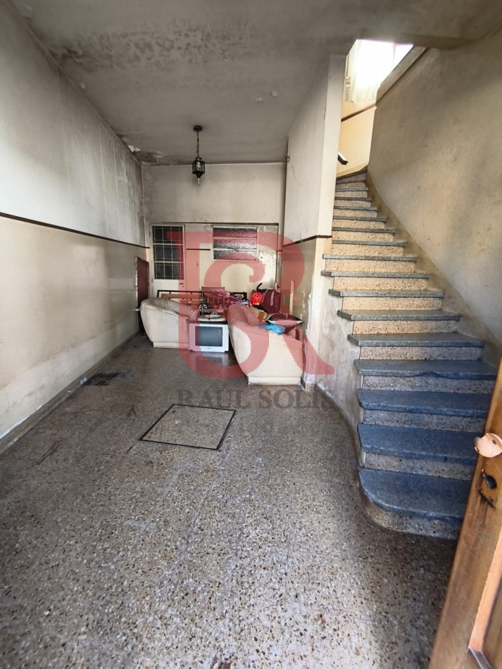 LP - Venta PH multiambiental en primer piso en Bernal