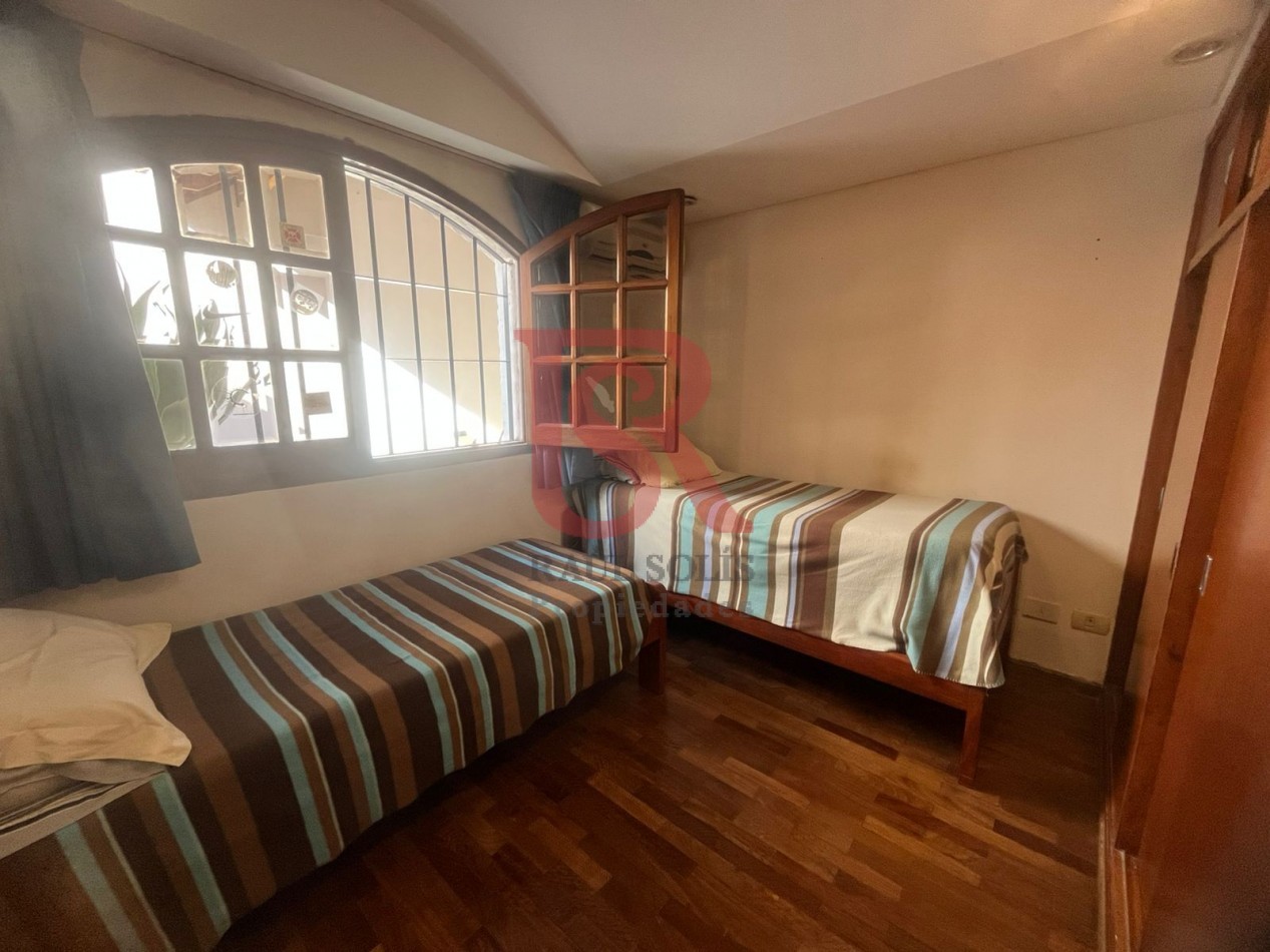 GZ - Gran casa de Categoria desarrollada sobre lote de 13 por 53 (Impecable)