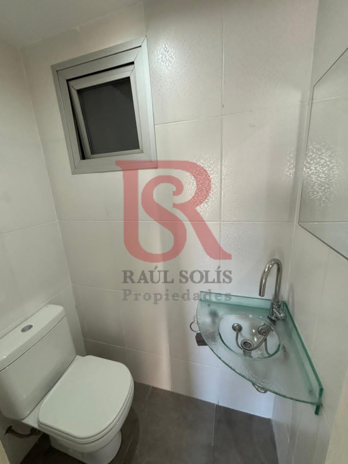 DN - Hermoso departamento 2 ambientes con cochera en Quilmes Centro 