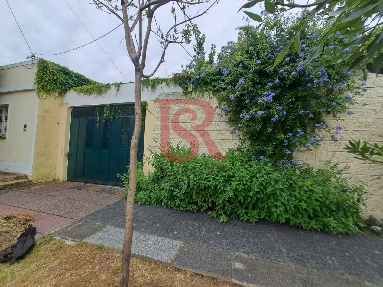 GZ - casa tres ambientes con cochera y arboles frutales