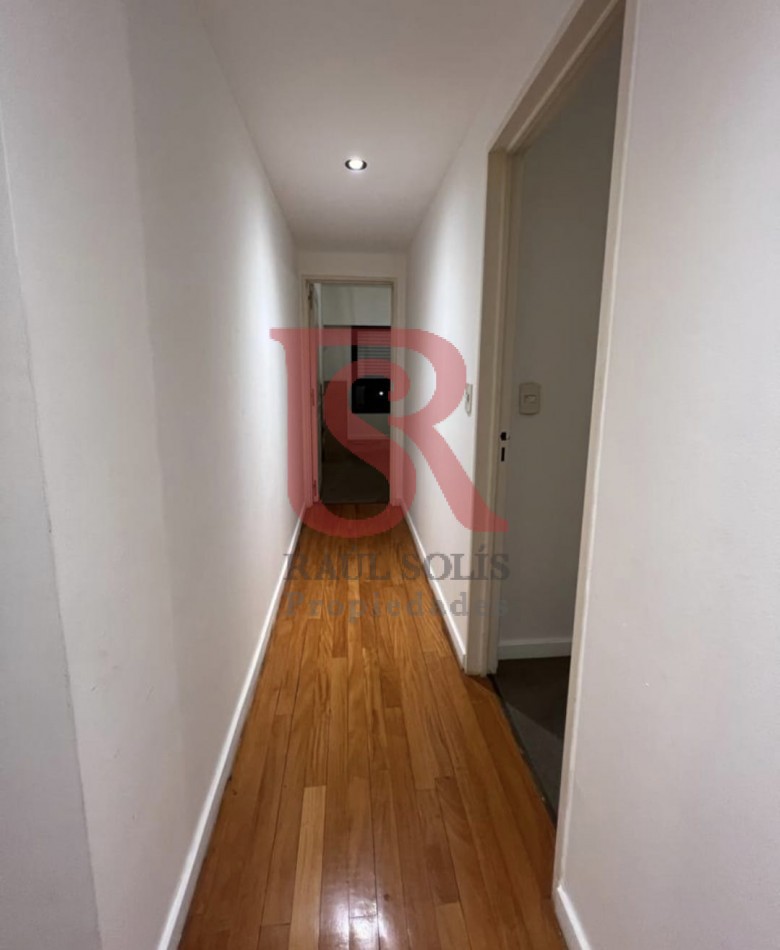 GZ - Excelente departamento tres ambienes con cochera