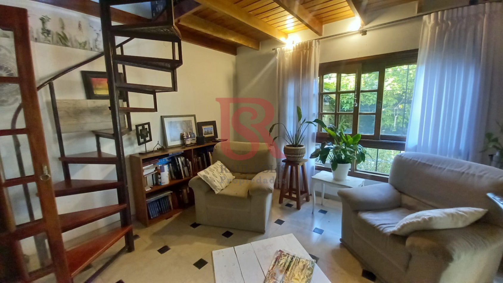 DN - Hermosa casa en venta en Quilmes Oeste! Apto credito