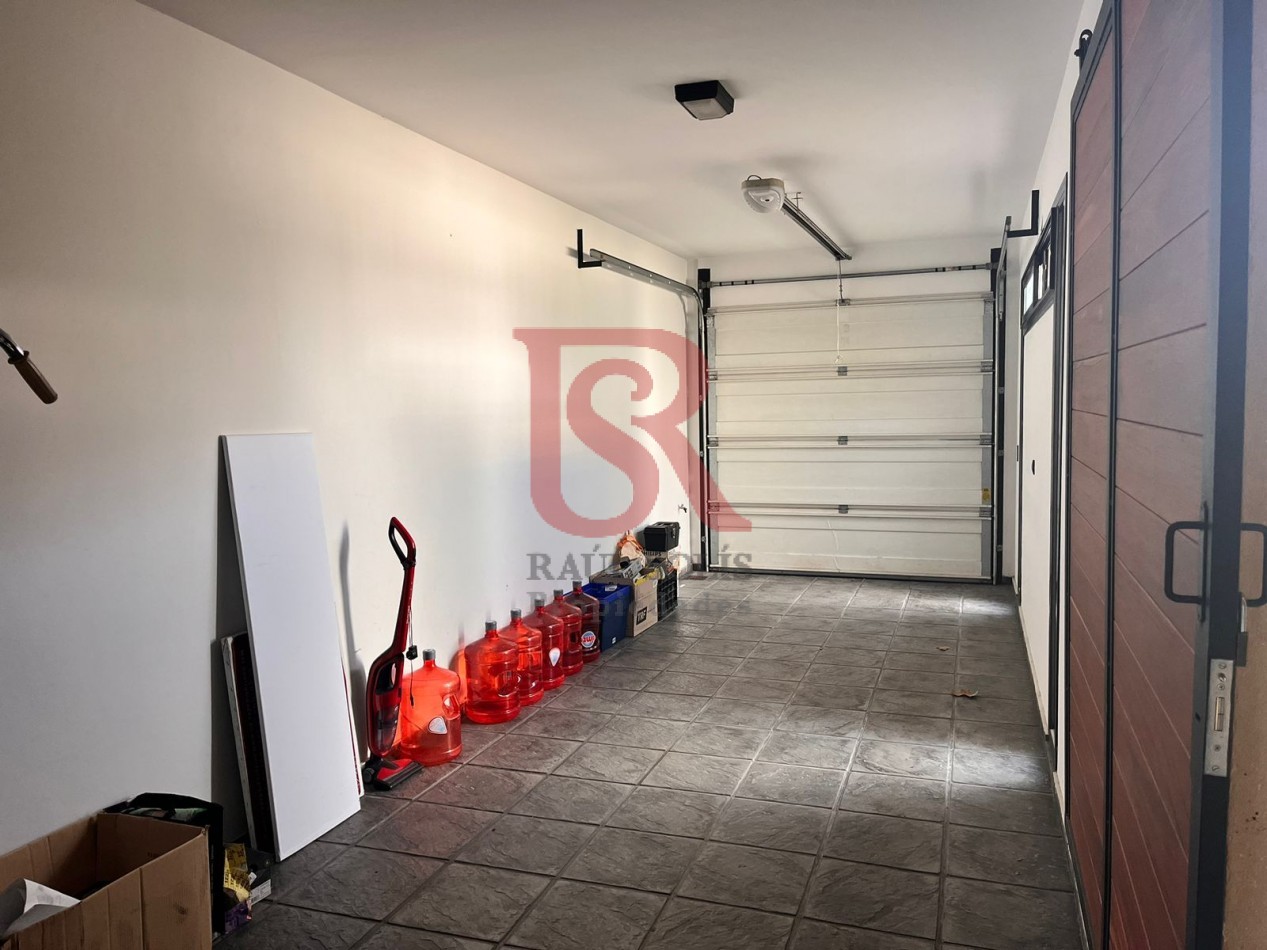 DN - Hermosa casa de 7 ambientes totalmente reciclada a nuevo en venta en Quilmes O