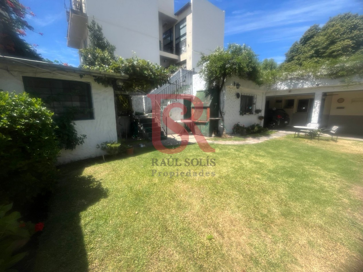 GZ- casa desarrollada en esquina super luminosa en Excelente Estado