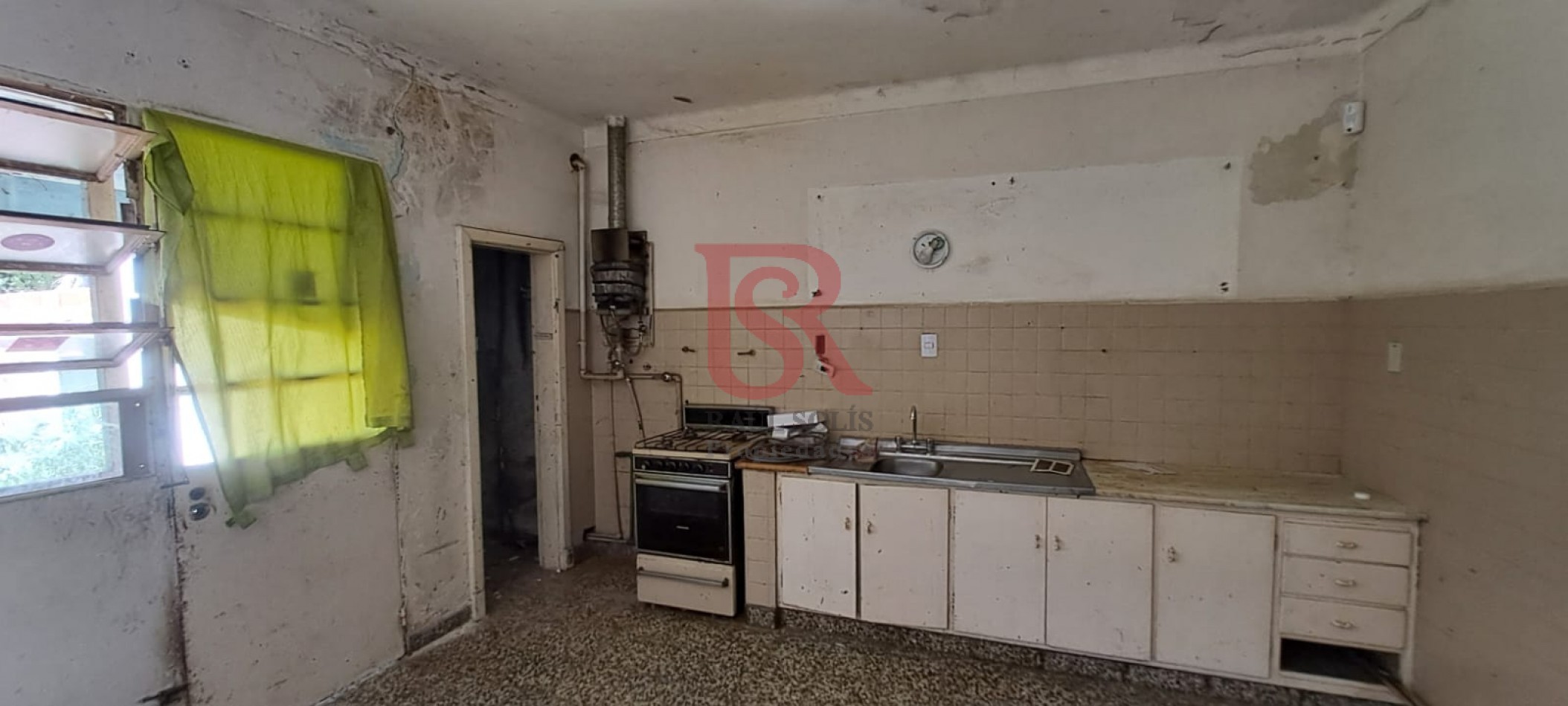 GZ- Casa a Reciclar Gran Lote