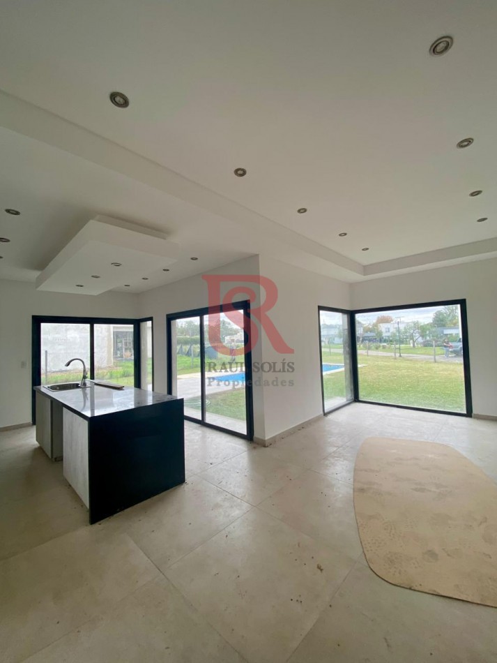 Am- Impecable Casa en Alquiler