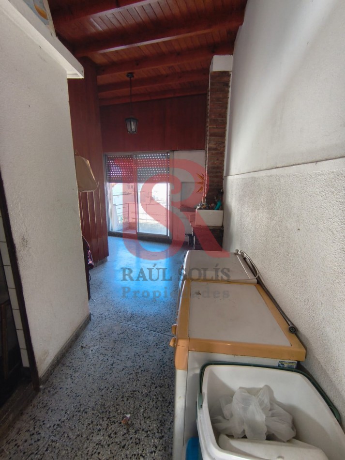 LP - Venta PH multiambiental en primer piso en Bernal