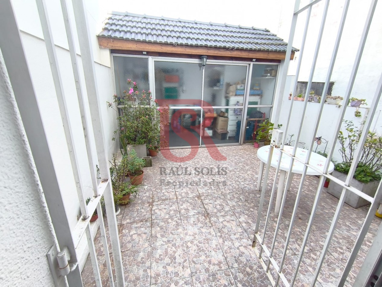  LP (CG) - VENTA! Hermoso departamento con patio interno 3 ambientes en Wilde centro. OPCIONAL: 3 COCHERAS.