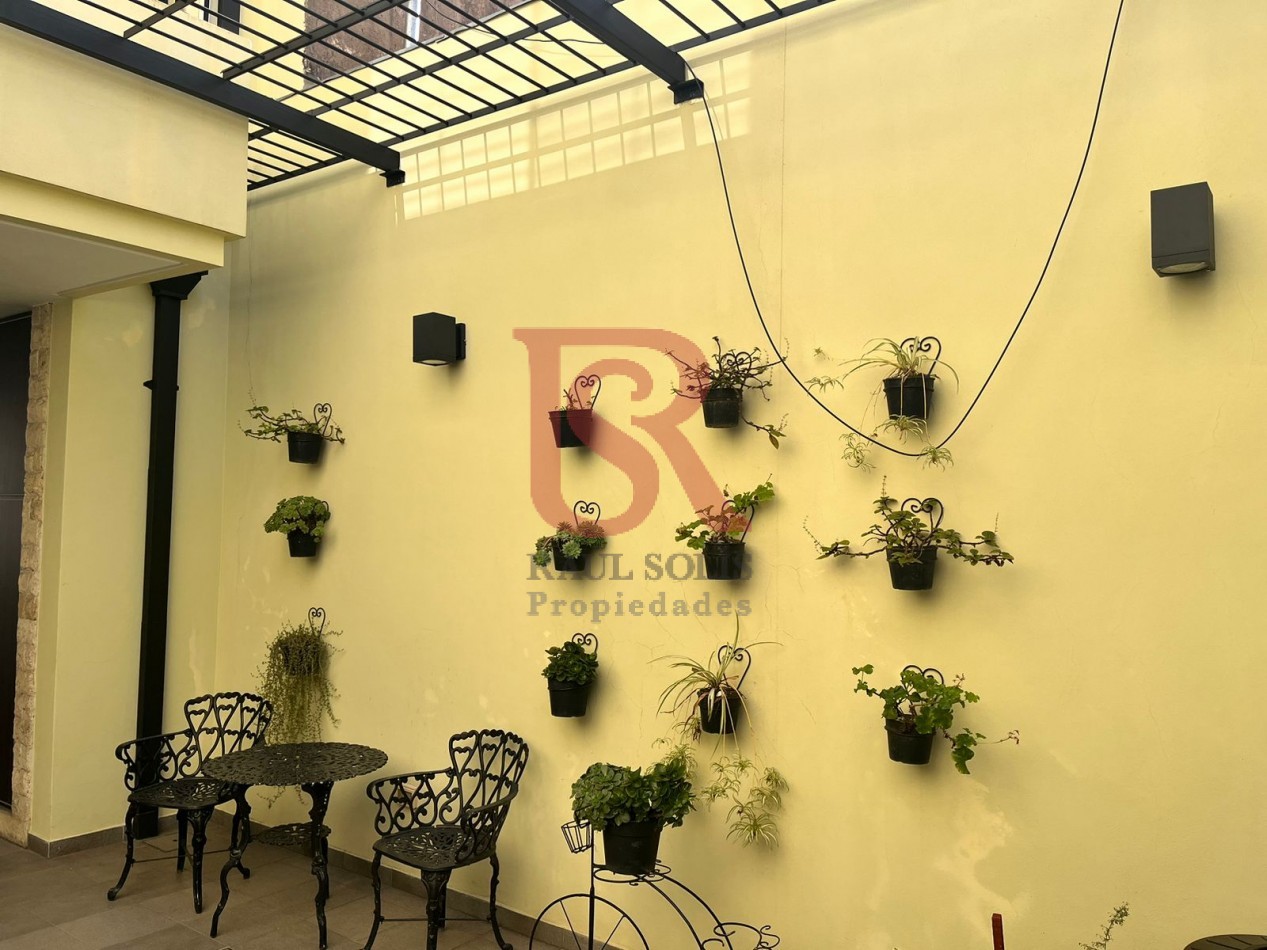 DN - Hermosa casa de 7 ambientes totalmente reciclada a nuevo en venta en Quilmes O