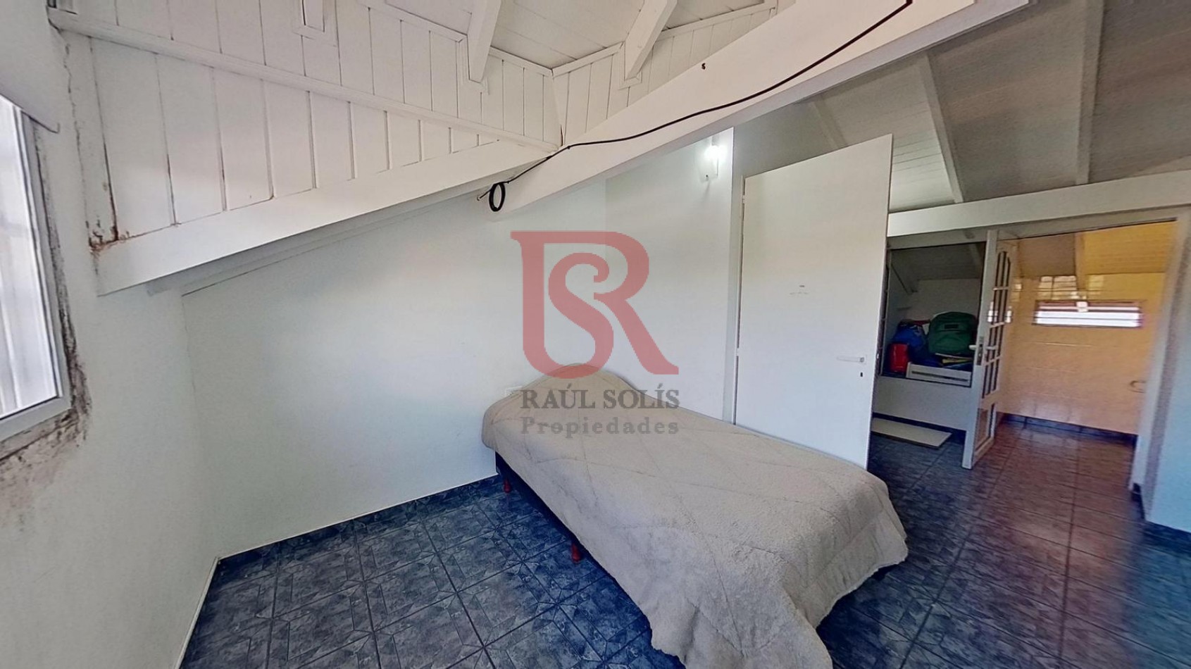 AM. Casa tres ambientes en Venta Quilmes Oeste 