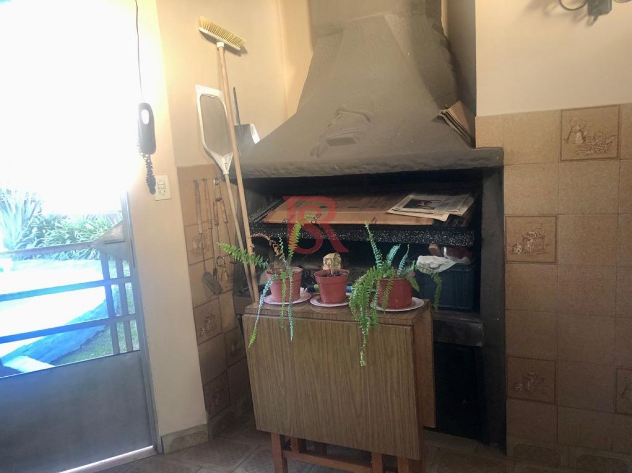 OPORTUNIDAD! Excelente Casa en Alquiler y Venta - Quilmes Oeste -