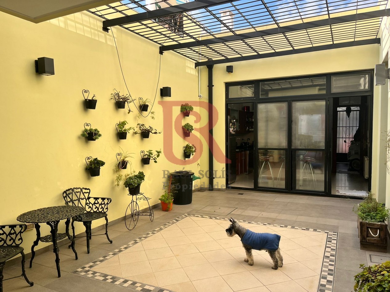 DN - Hermosa casa de 7 ambientes totalmente reciclada a nuevo en venta en Quilmes O