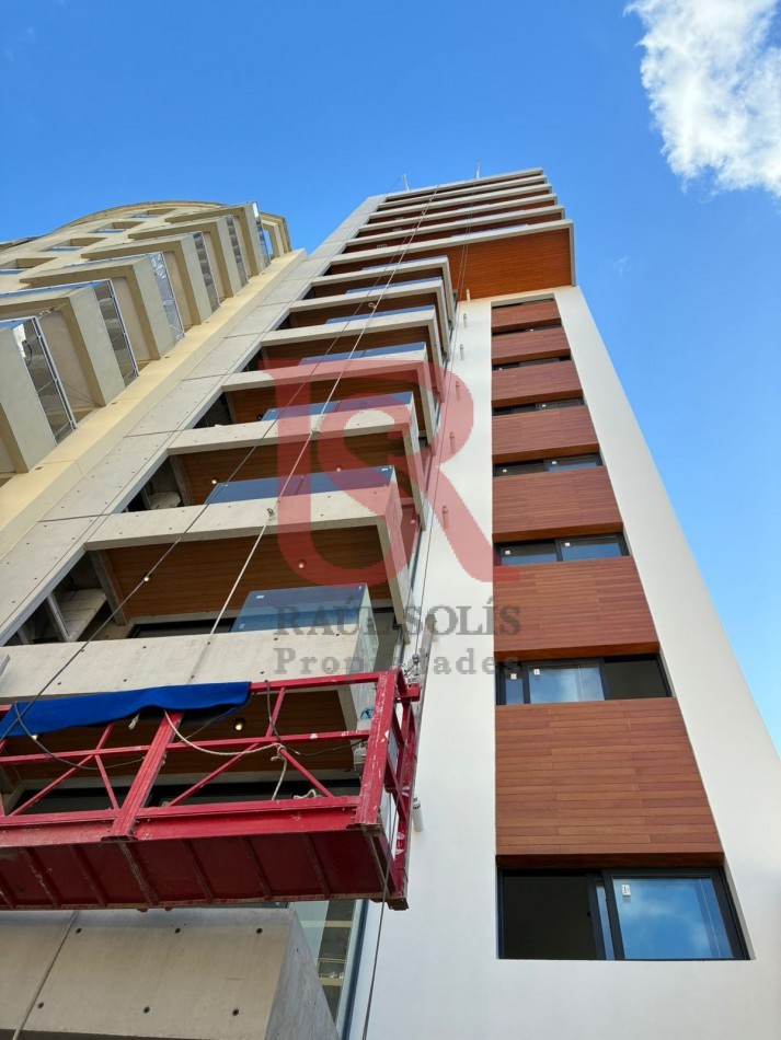 E.S. Pisos de Categoria Edificio Premiun Quilmes Centro