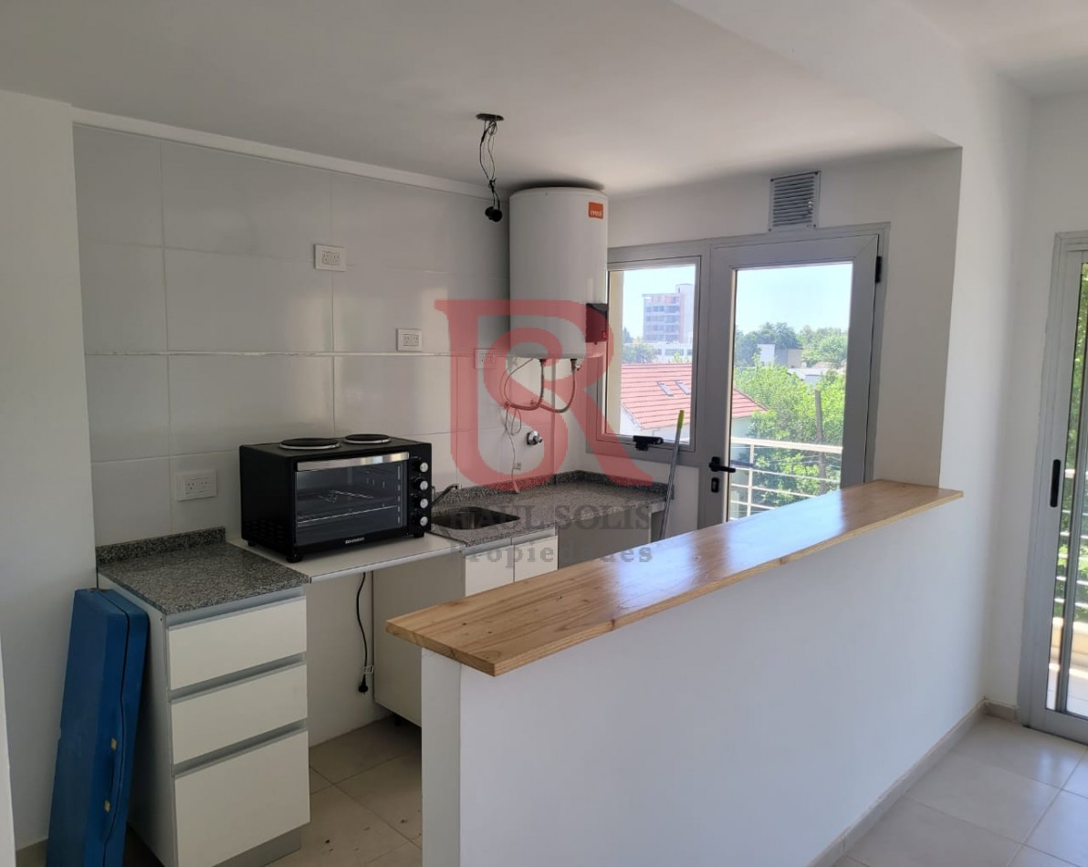 E.S. ALQUILER Departamento 2 ambientes con cochera 