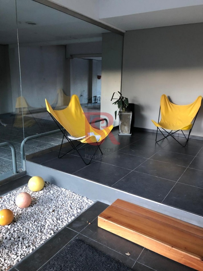 AM. Departamento en Alquiler Dos ambientes con patio - Quilmes