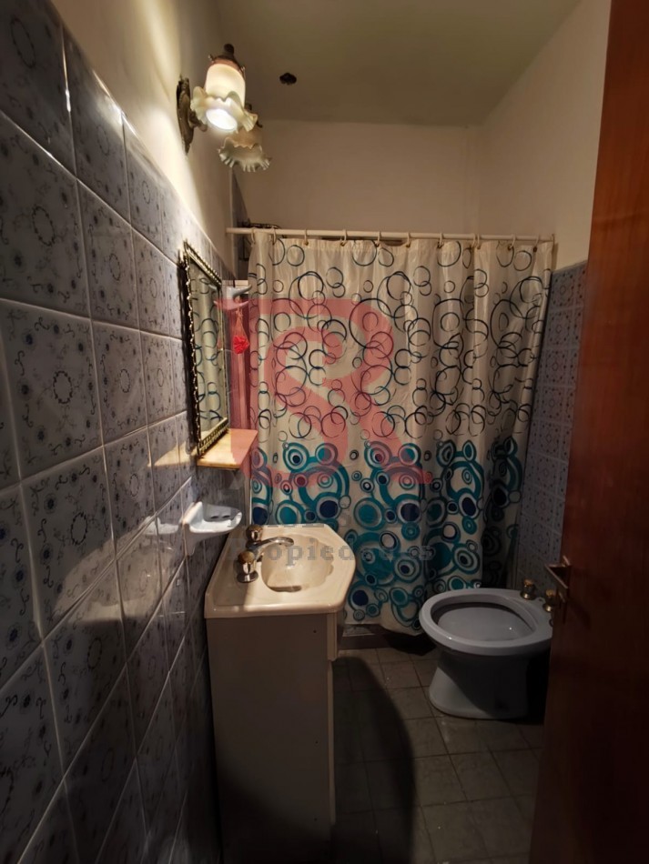 LP - ALQUILER! Hermosa casa 4 ambientes con patio y horno de barro en Don Bosco