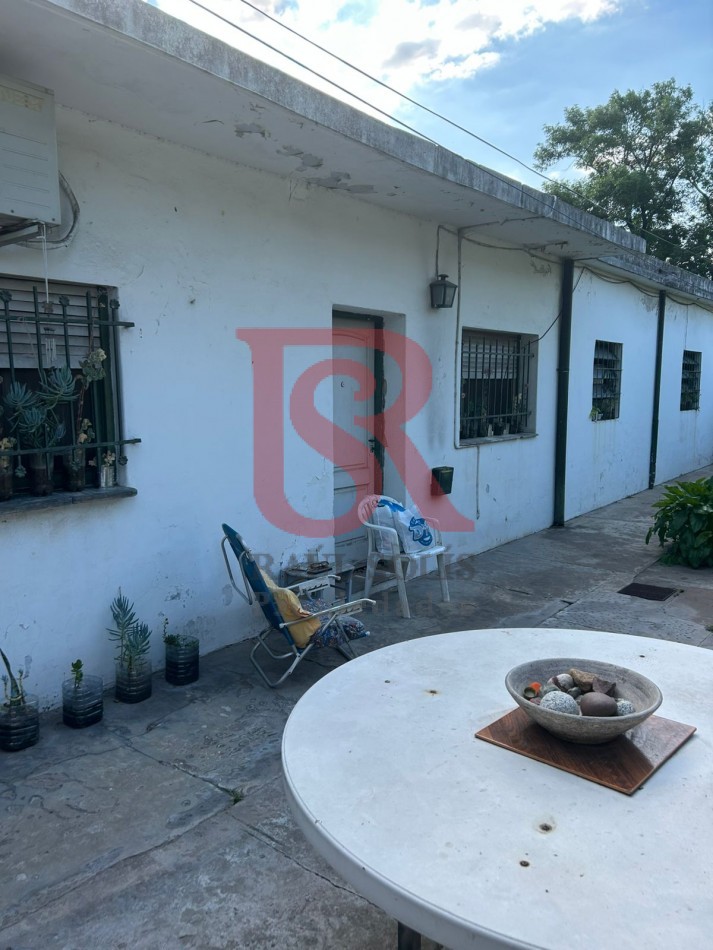 LG Casa en Longchamps amplio parque