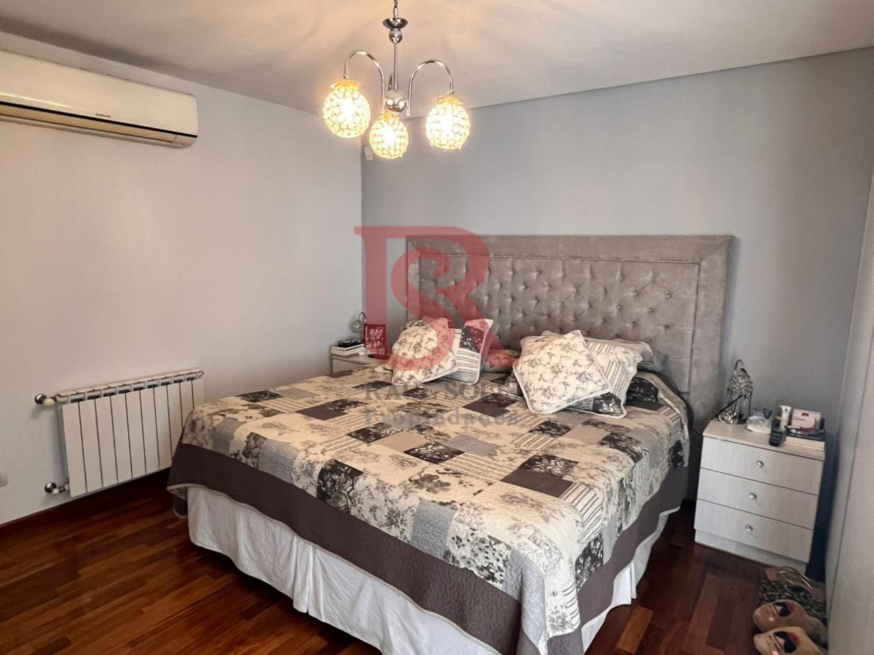 DN - Hermosa casa de 7 ambientes totalmente reciclada a nuevo en venta en Quilmes O