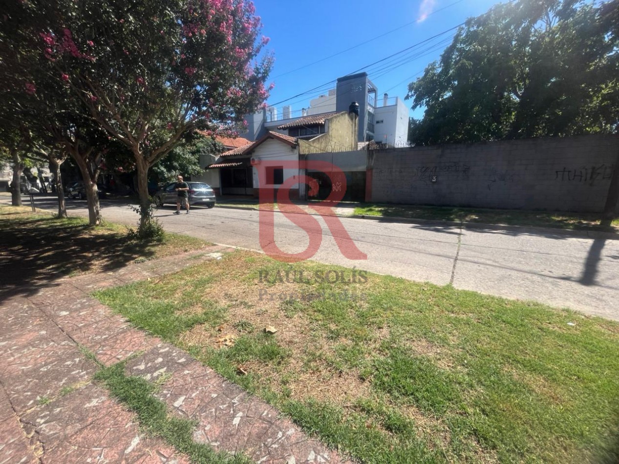 GZ- Galpon de 400 m desarrollado sobre lote de 1300m