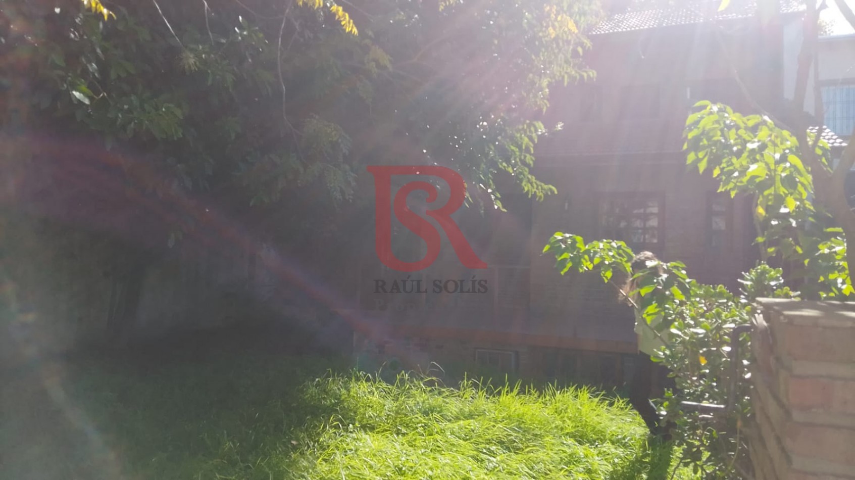 LP - Venta hermosa casa estilo tradicional de 5 ambientes en Barrio Parque, Bernal