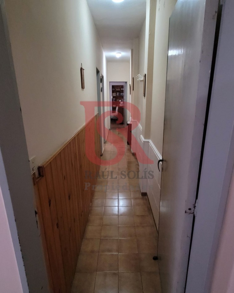 ES. PH AL FRENTE 4 AMBIENTES CON COCHERA Y JARDIN CON PARRILLA - APTO CREDITO-