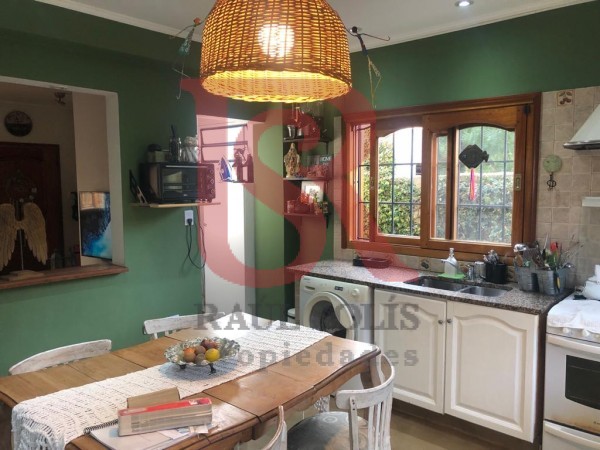 AM- EXCELENTE CASA en VENTA - QUILMES