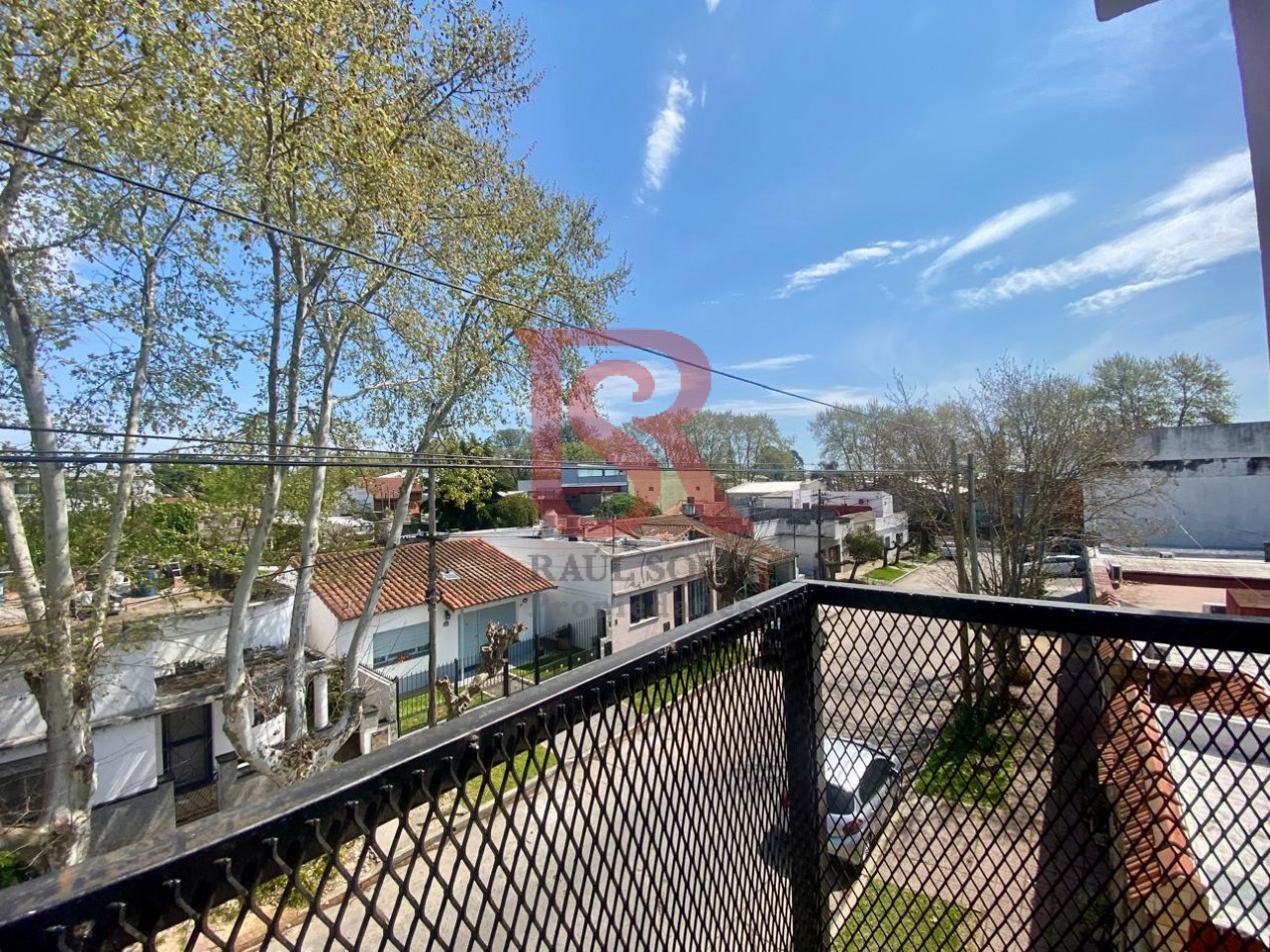 AM. Casa 3 ambientes con Local